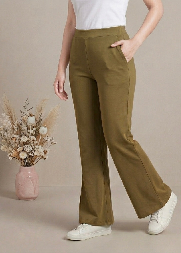 Woman Jagging-Coffee Brown - button & threads