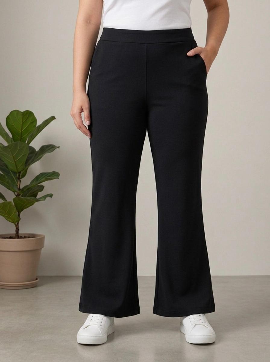 Woman Jagging-Irani Dampaa-Jet Black - button & threads