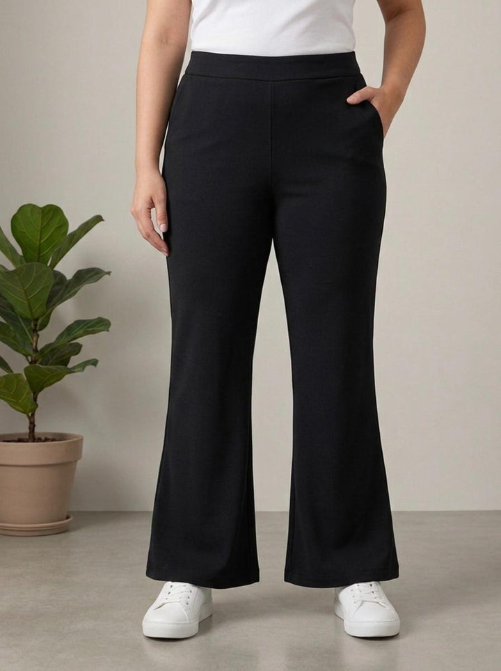 Woman Jagging-Irani Dampaa-Jet Black - button & threads