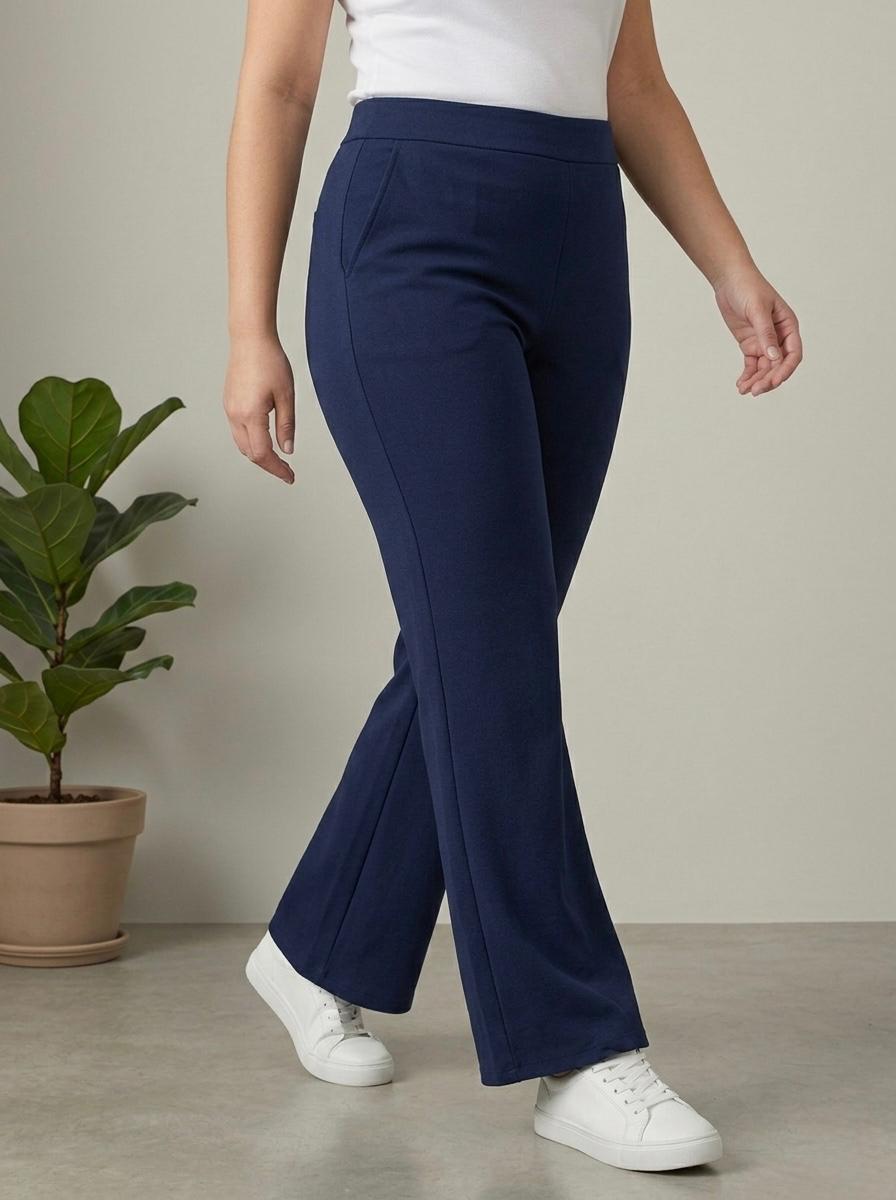 Woman Jagging-Irani Dampaa-Navy Blue - button & threads
